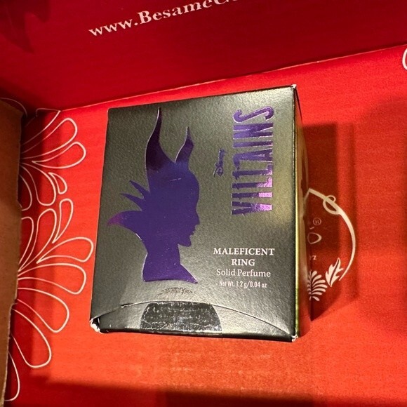 Disney Villians Malificent’s Perfume Ring Besame - Picture 11 of 11